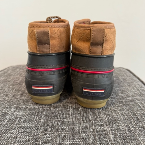 Tommy Hilfiger Rinah Rain Boots, Size 8, Offers Welcome - Picture 5 of 10